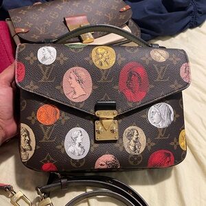 Louis Vuitton Métis Cameo Mm